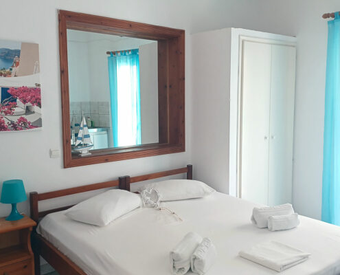 Οικονομικό Δίκλινο Δωμάτιο – Θέα Κήπου Οικονομικό Δίκλινο Δωμάτιο – Θέα Κήπου