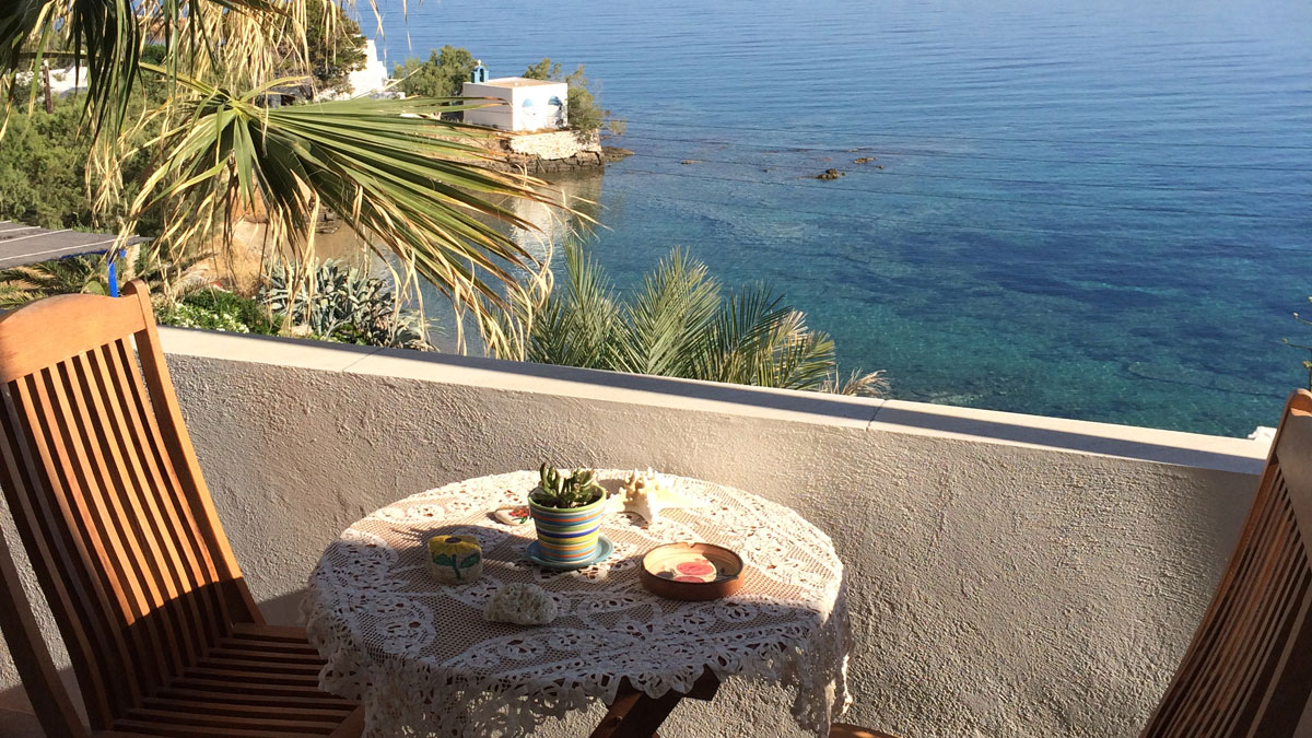 Paros Rooms in Parikia, Greece